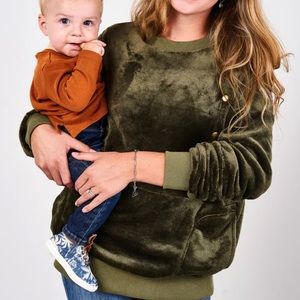 Olive Latched Mama Fleece Snap Nursing Pullover